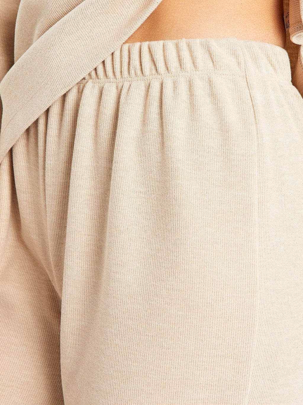 Комплект женский (джемпер, брюки) в бежевом оттенке - Mark formelle фото 5