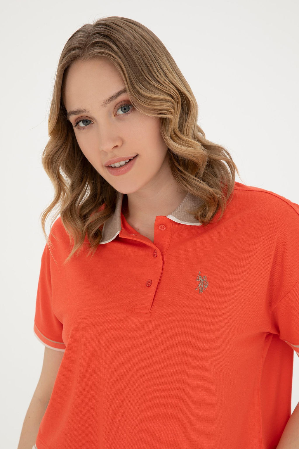 Женская футболка с цветком граната Неожиданная скидка в корзине - U.s. polo assn фото 4