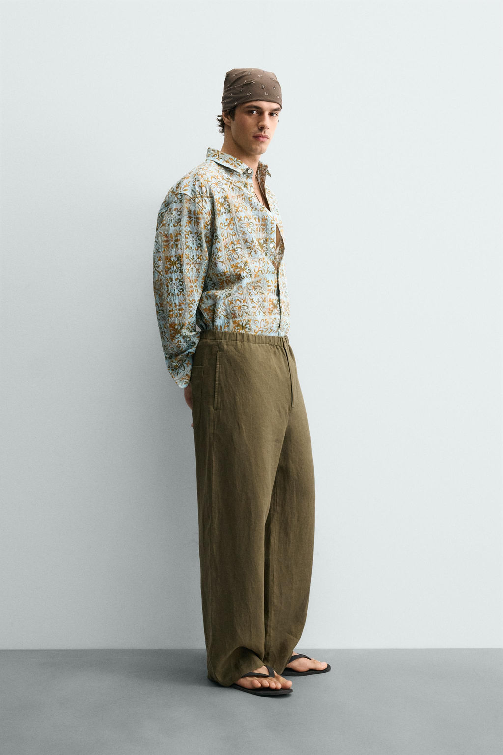 PANTAL?N RELAXED FIT 100% LINO / Khaki oscuro