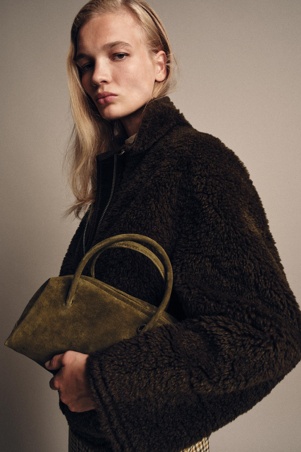 SPLIT SUEDE BOWLING BAG