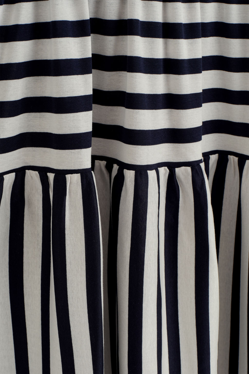 VESTIDO MIDI FRUNCIDO CON CUELLO BARCO - H&m фото 3