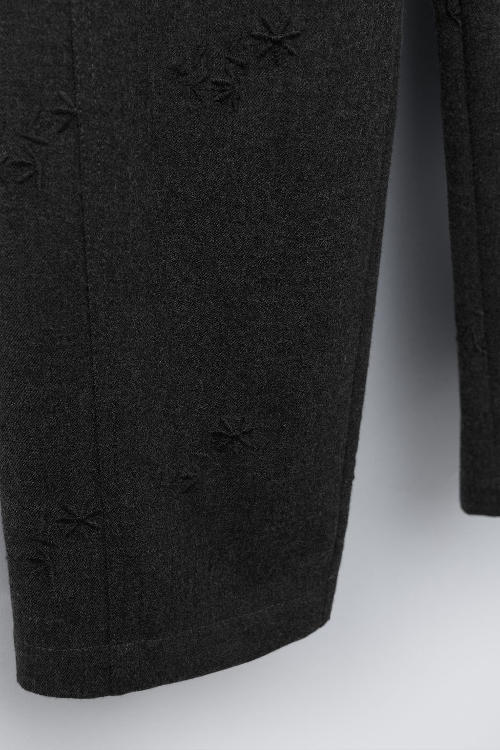 EMBROIDERED SOFT FLORAL BARREL TROUSERS - Zara фото 4