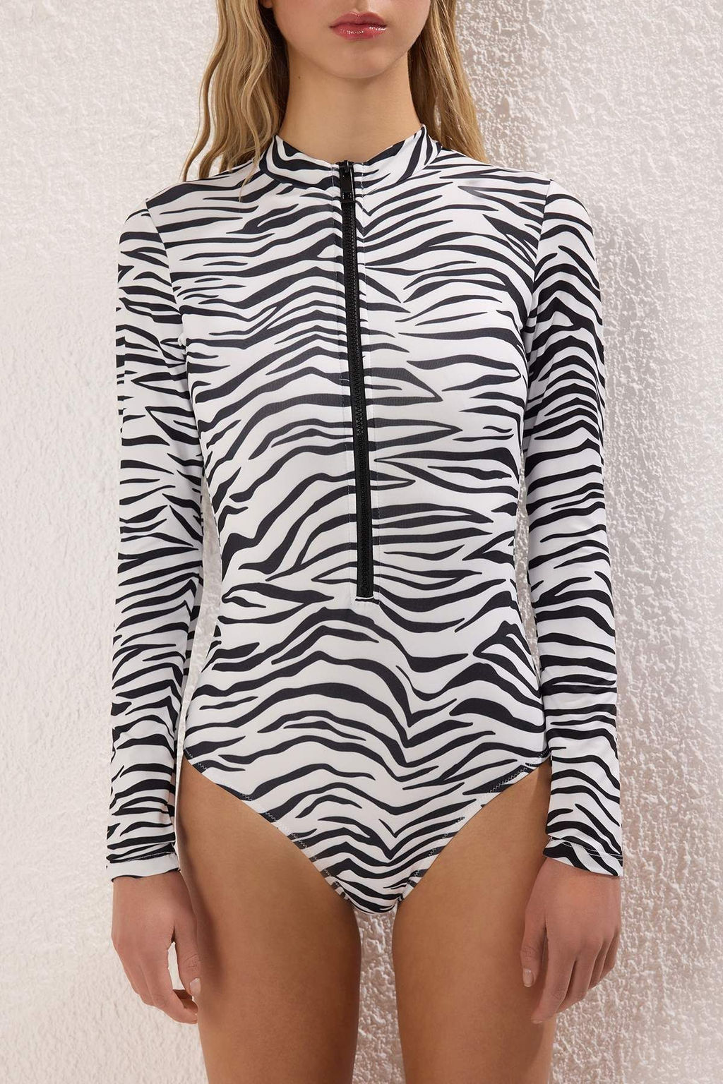 TRENDYOLMILLA Tropikal Desenli Sorfcu Fermuarl? Regular Mayo TBESS25MA00119  фото 3