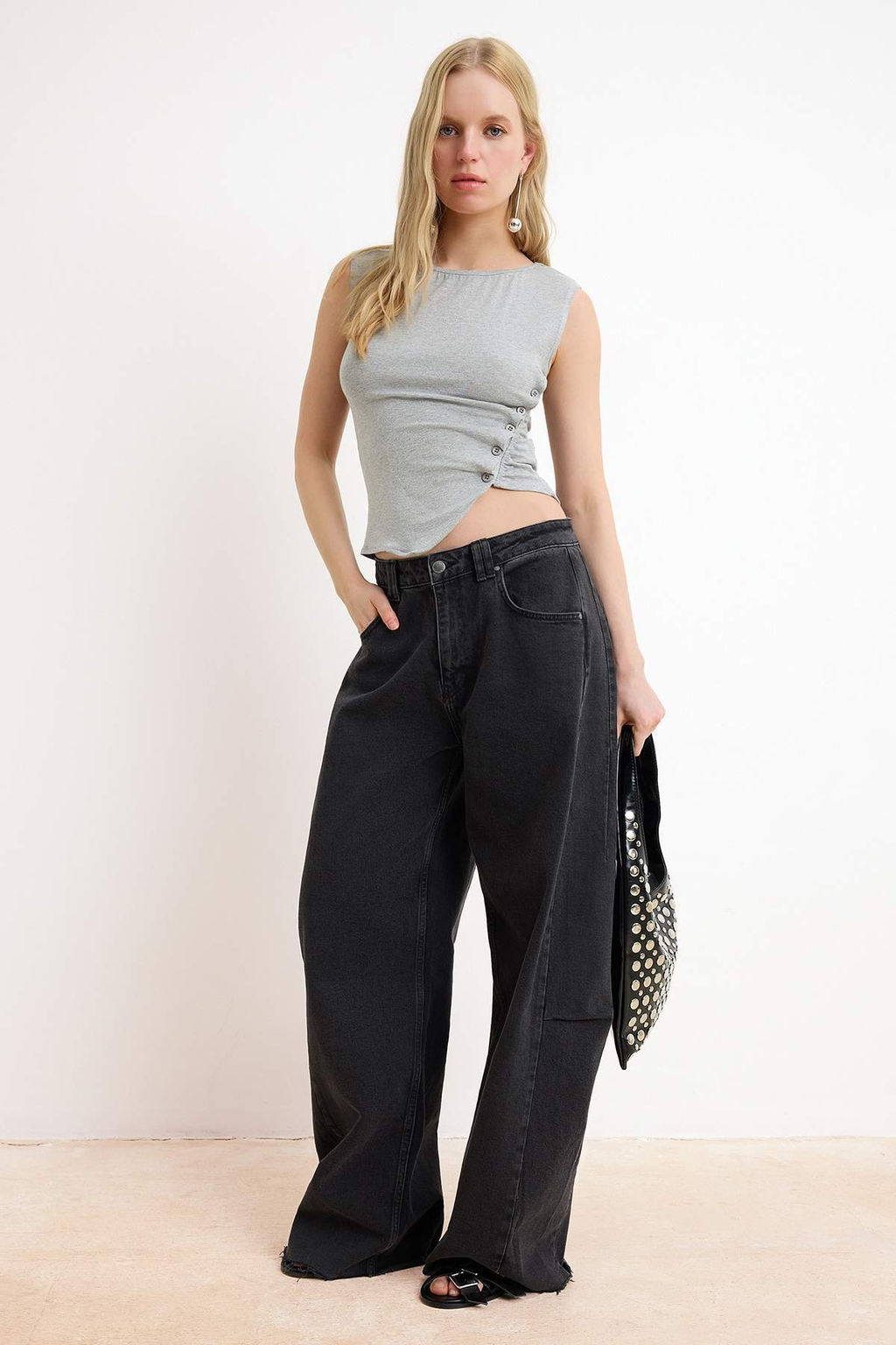 Gri Melanj Fitted/Vucuda Oturan Kay?k Yaka Dugmeli Crop Yumusak Orme Bluz TWOSS26BZ00153 - Trendyolmilla фото 2