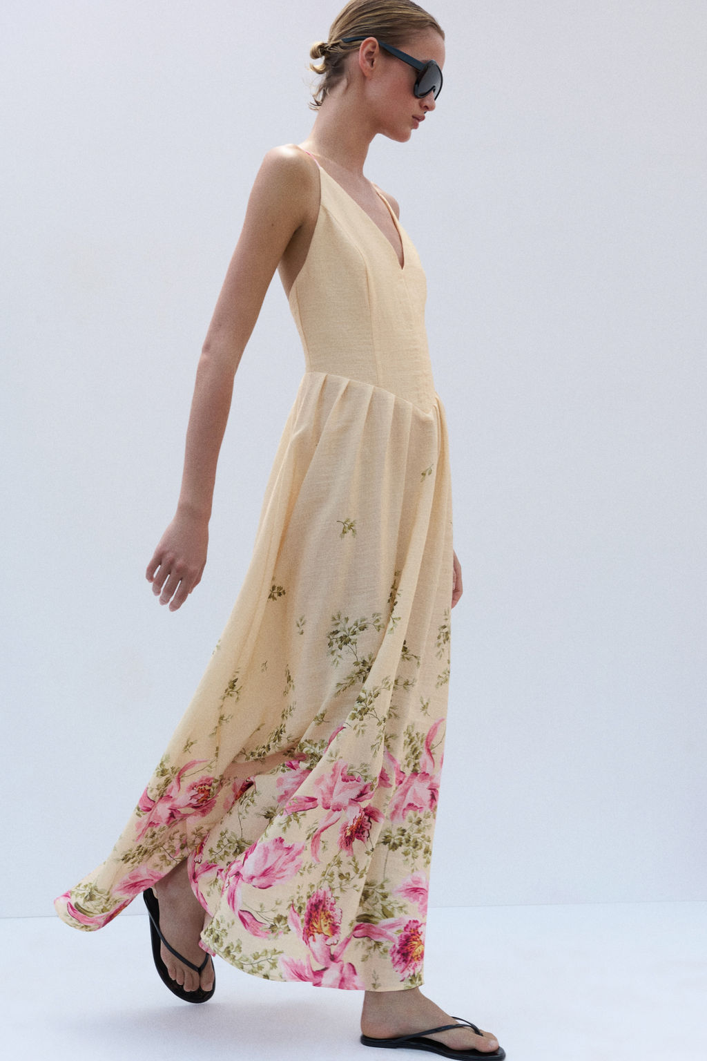 Vestido de tirantes espagueti con vuelo - H&m фото 4