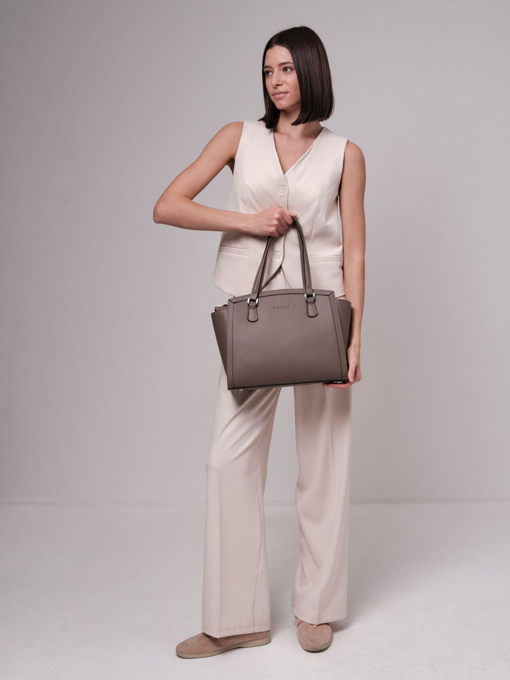 Сумка кожаная Azaro 30690 тауп