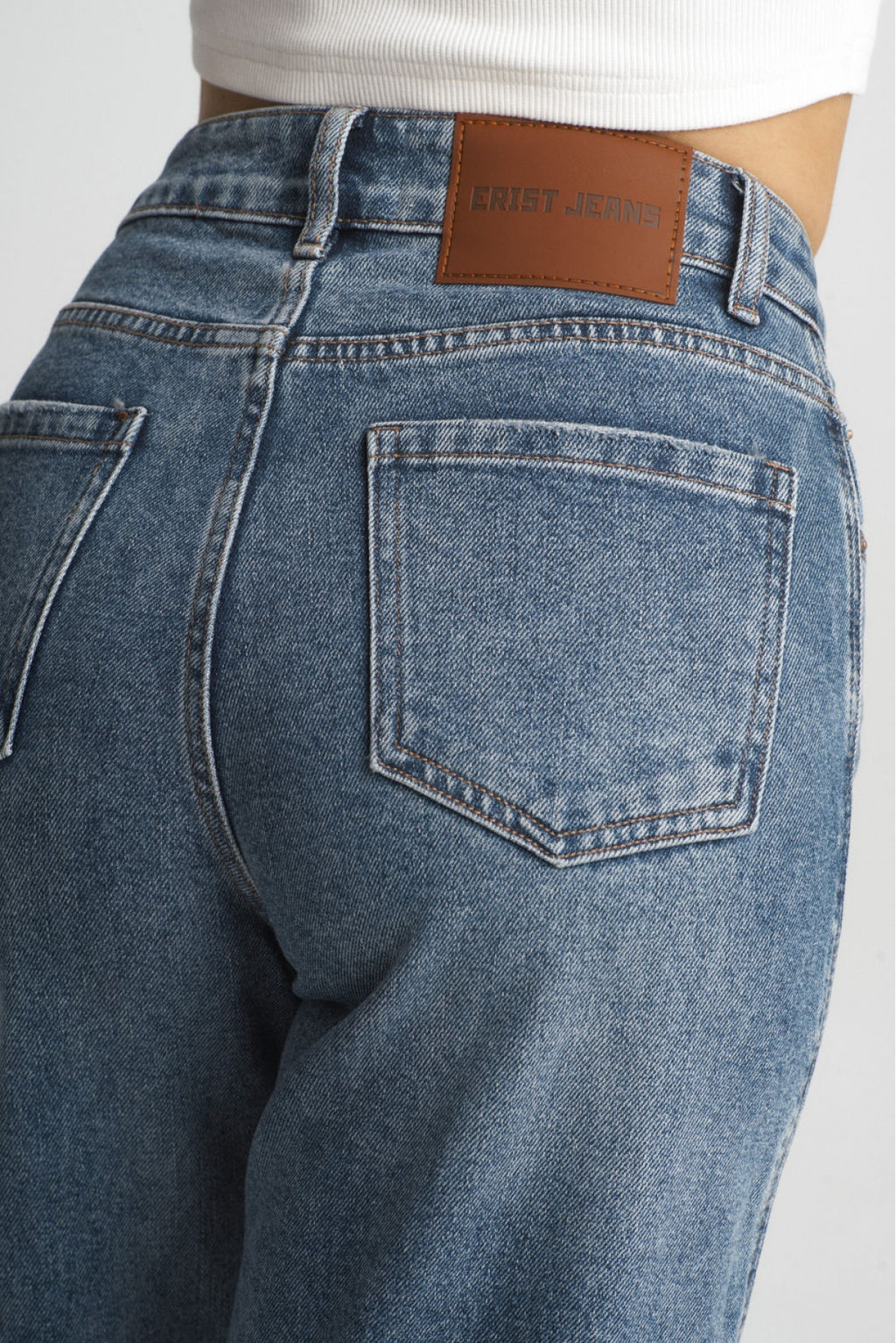 Джинсы-трубы Classic Blue