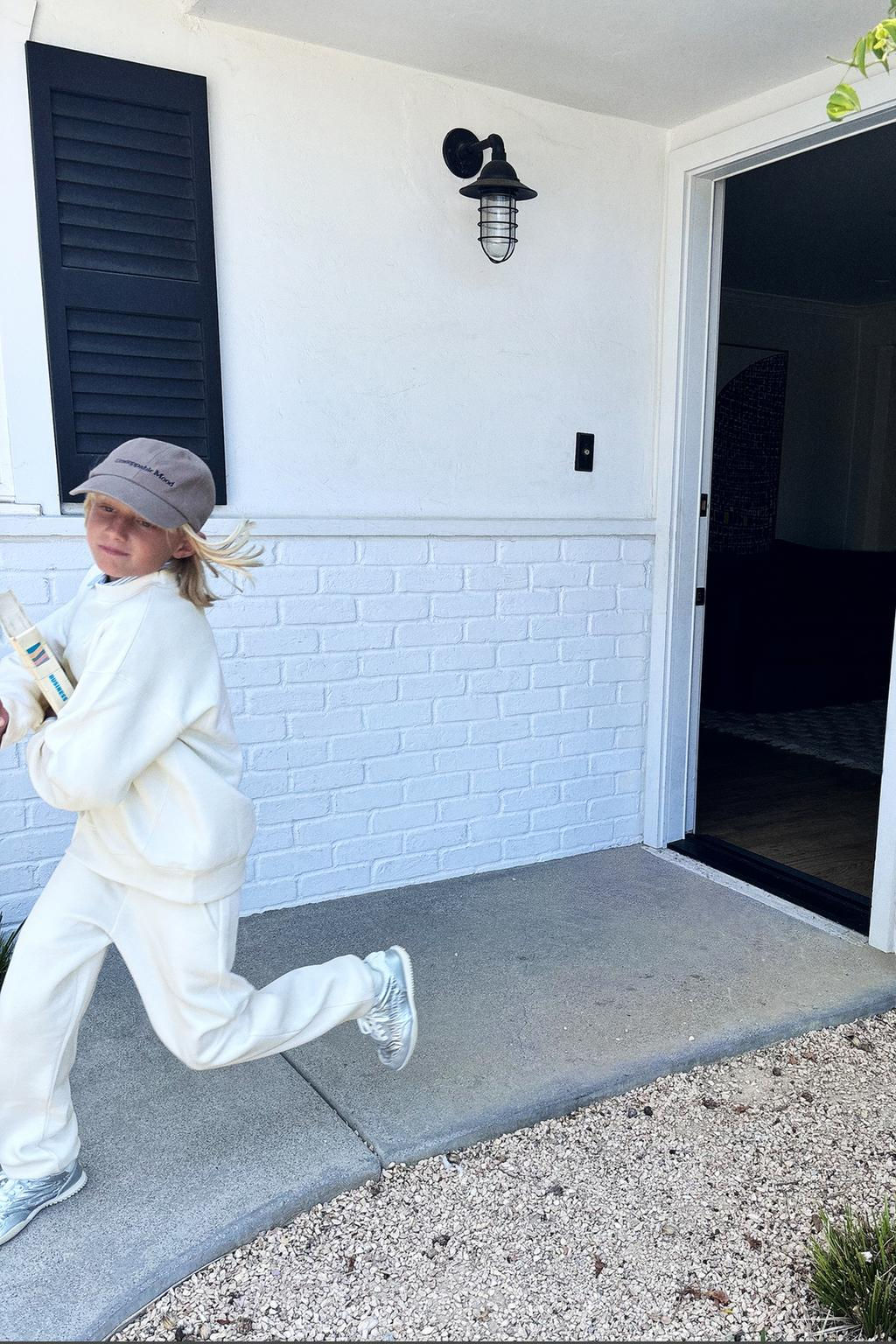 BASIC PLUSH SWEATSHIRT - Zara фото 2