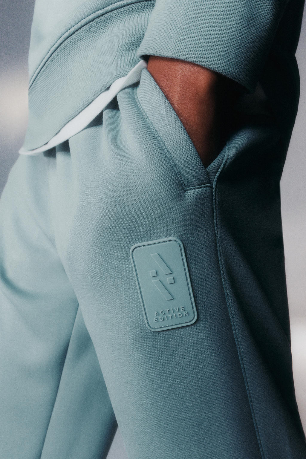 PANTAL?N JOGGER SPORTY ETIQUETA ENGOMADA / Azul / Gris - Zara фото 3