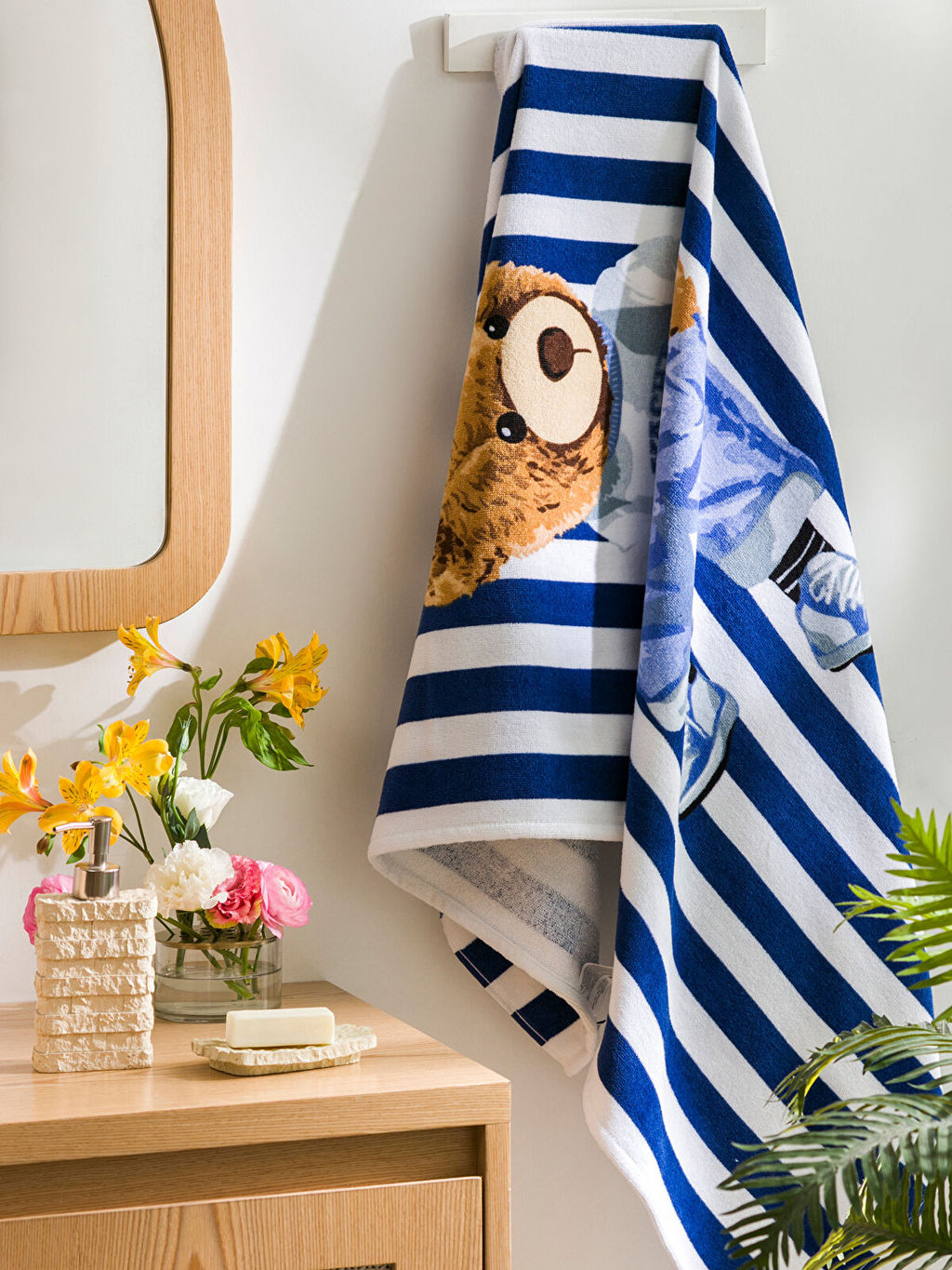 LCW HOME Kari_ik Ay_ Teddy Bask_l_ Plaj Havlusu 70x150 cm