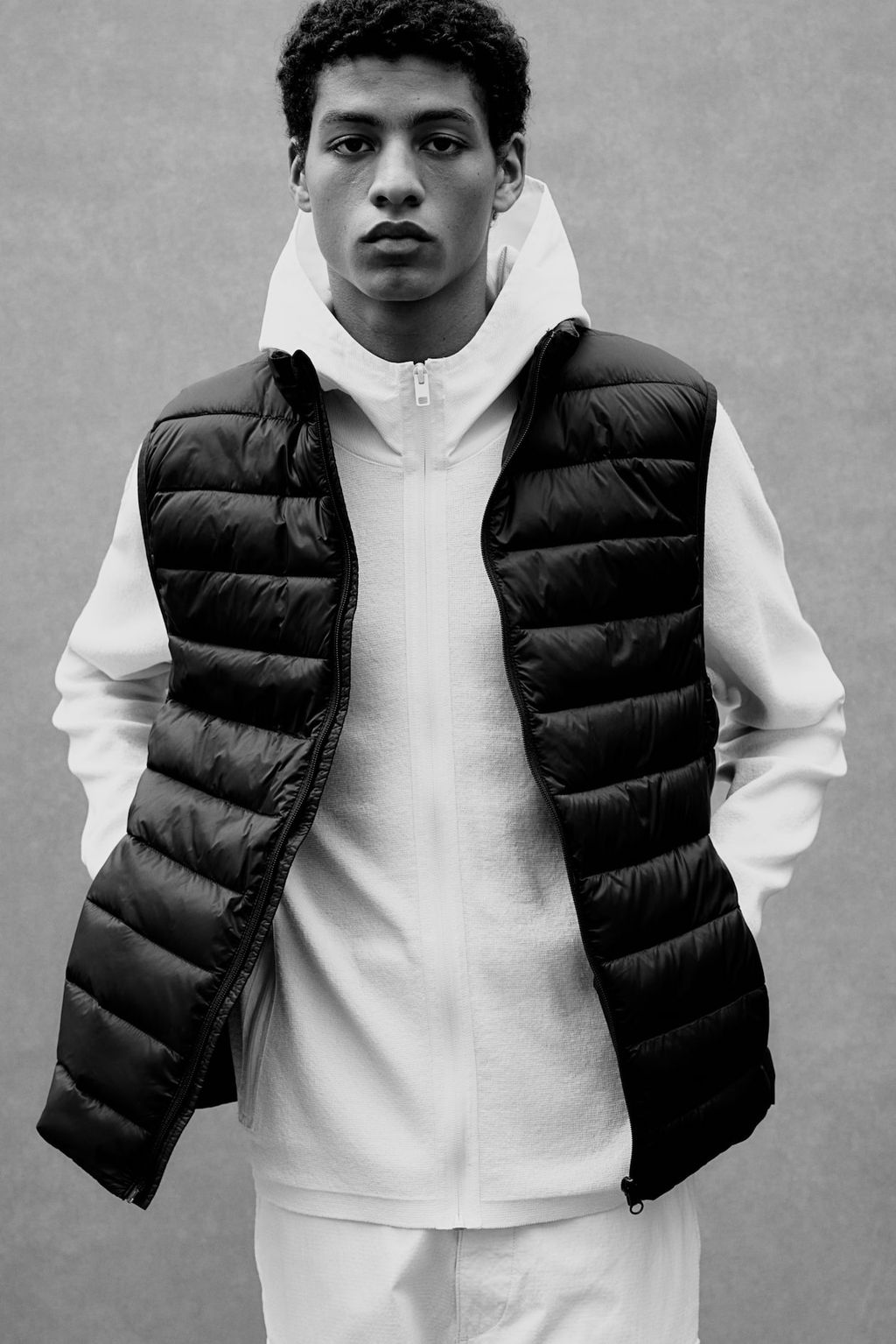 Slim Fit Water-repellent puffer gilet - H&m фото 3