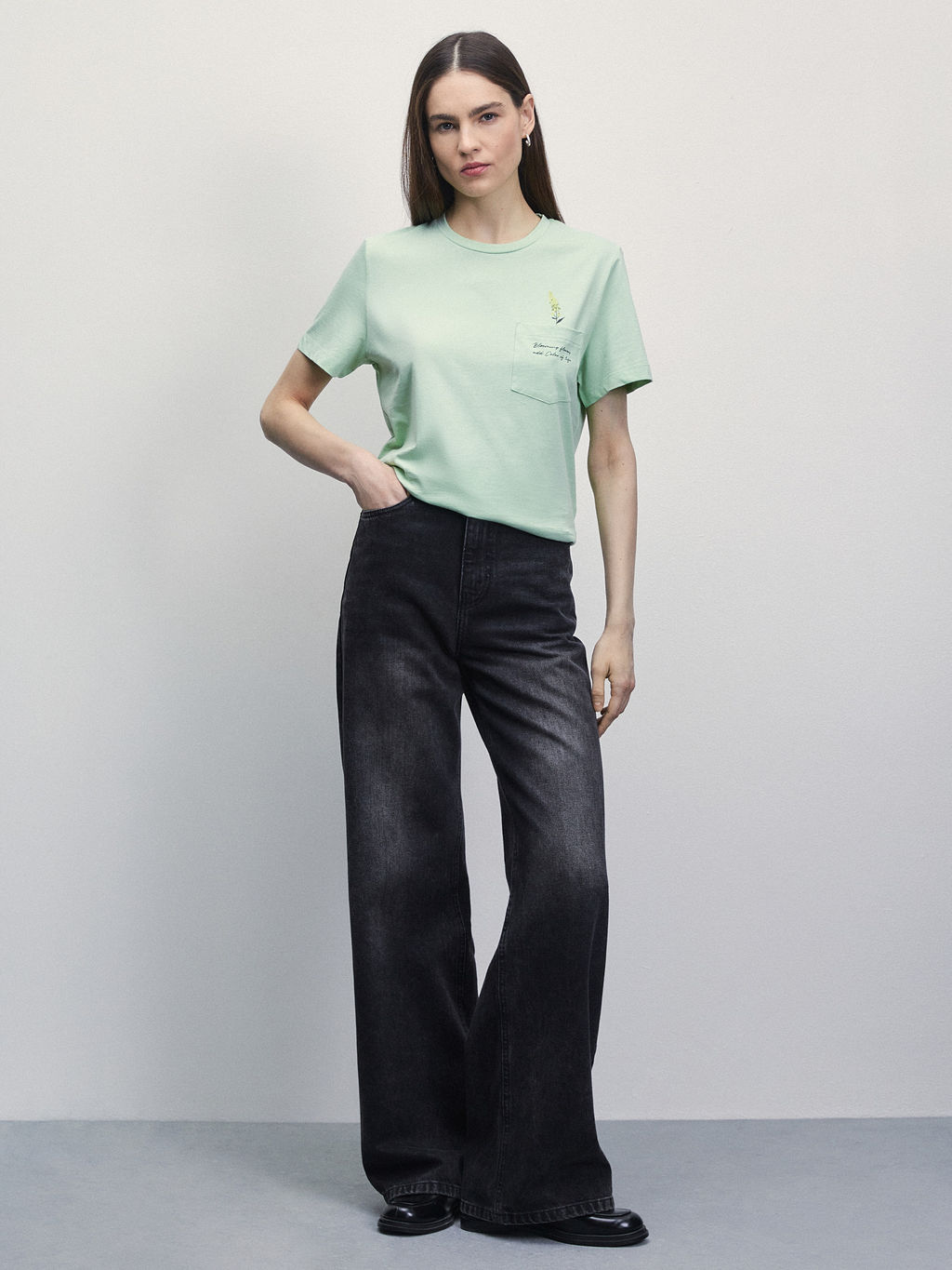 Футболка с карманом / Zarina  фото 2