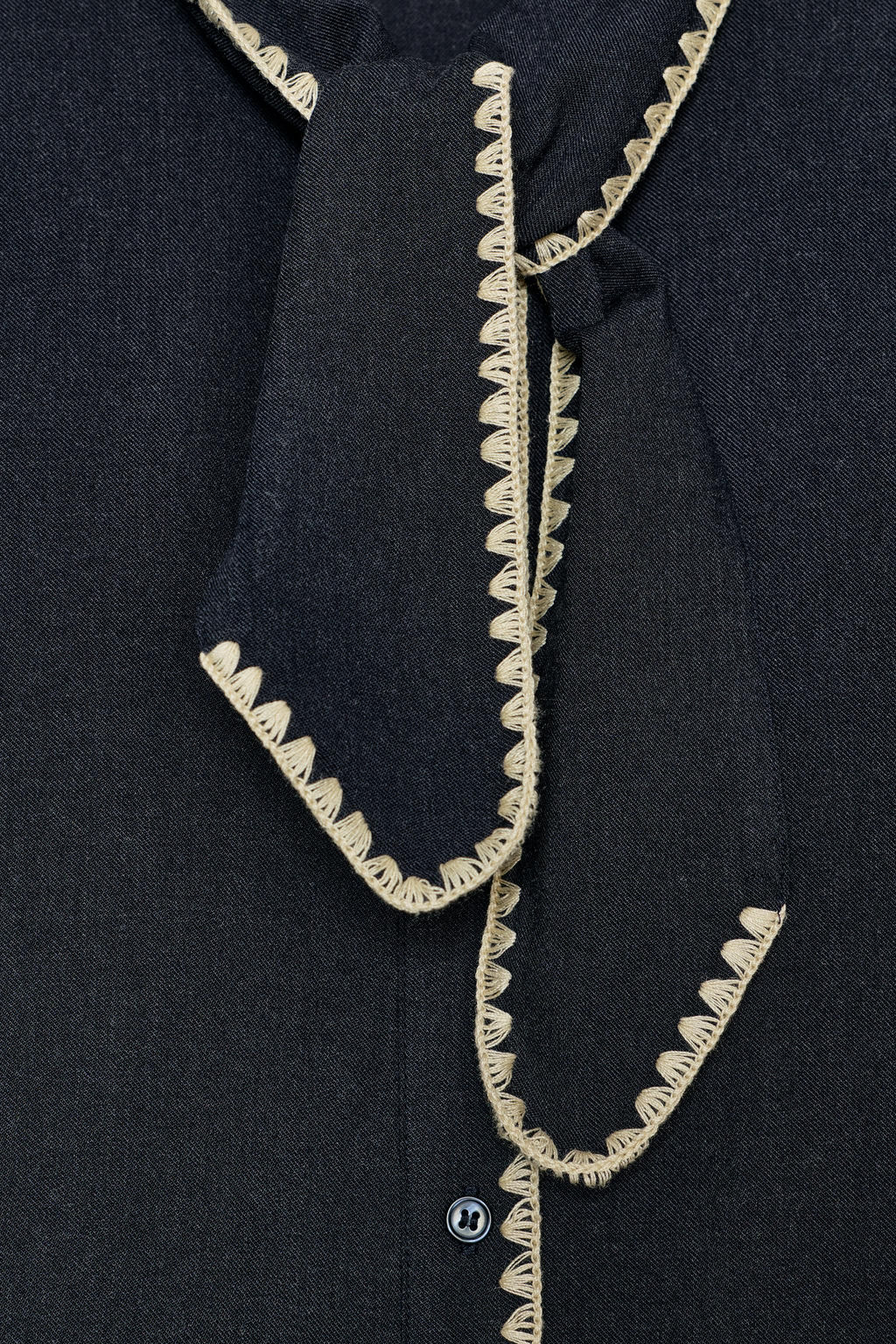 BLOUSE WITH TIE AND CONTRAST TOPSTITCHING