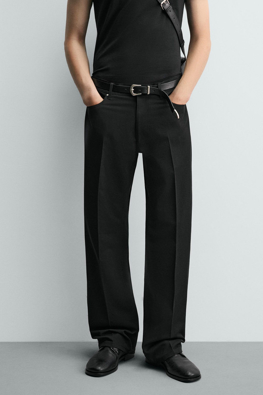 PANTAL?N FLARE FIT ESTRUCTURA / Negro - Zara фото 2
