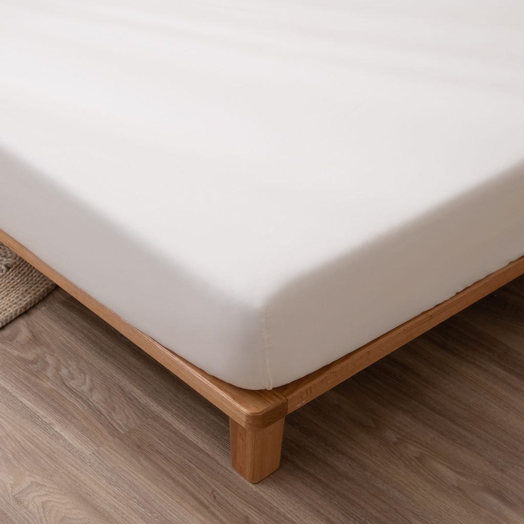 Комплект постельного белья Однотонный Сатин на резинке CSR037 180*200*35;160*200*35 Евро 4 Наволочки