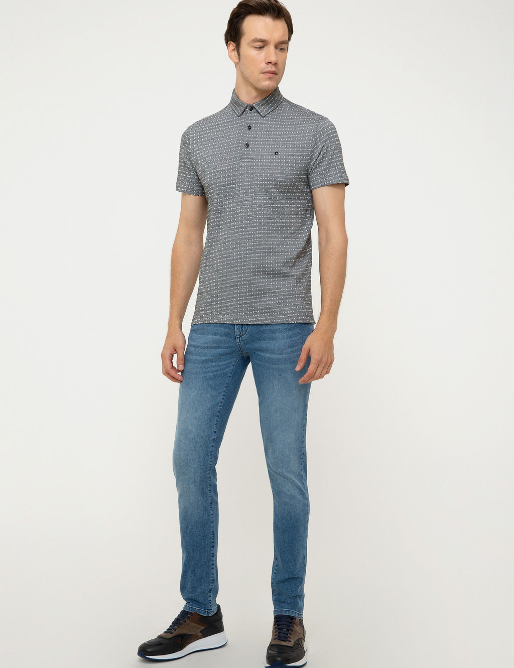 Черная футболка с воротником поло - Cacharel фото 9