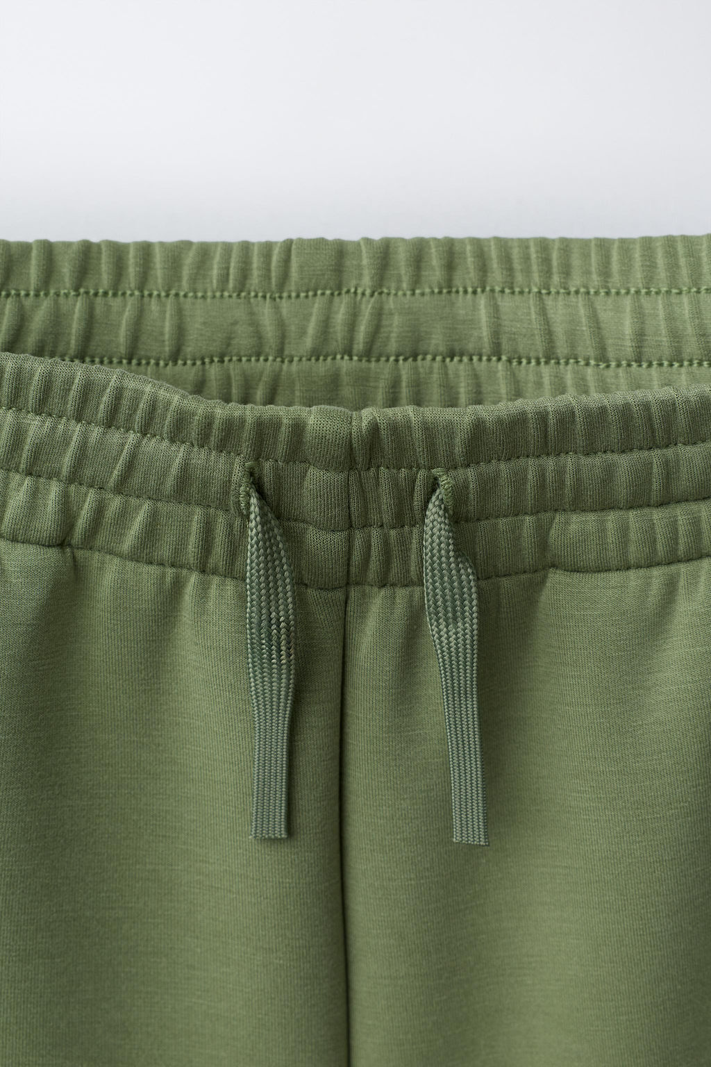 BERMUDA SPORTY LOGO / Verde medio - Zara фото 3