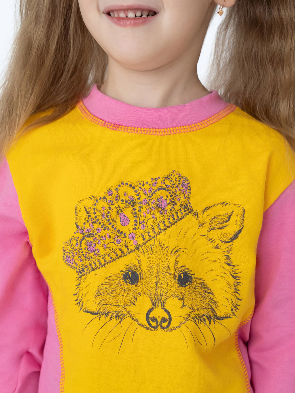 Джемпер детский розовыйжелтый принт енот