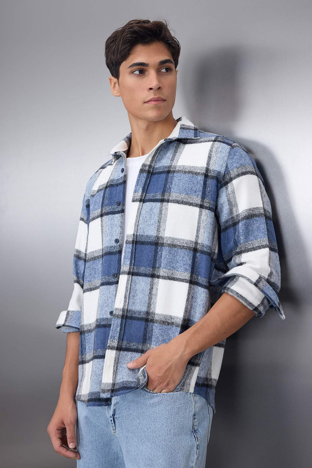 TRENDYOL MAN Lacivert Regular Fit K?sl?k Oduncu Kareli Gomlek TMNAW21GO0730 - Trendyolmilla фото 2