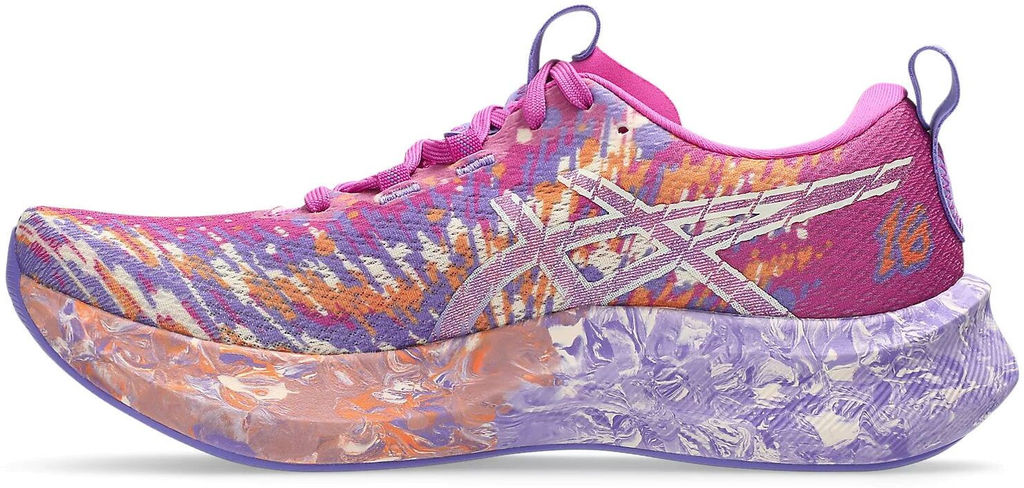 Кроссовки женские