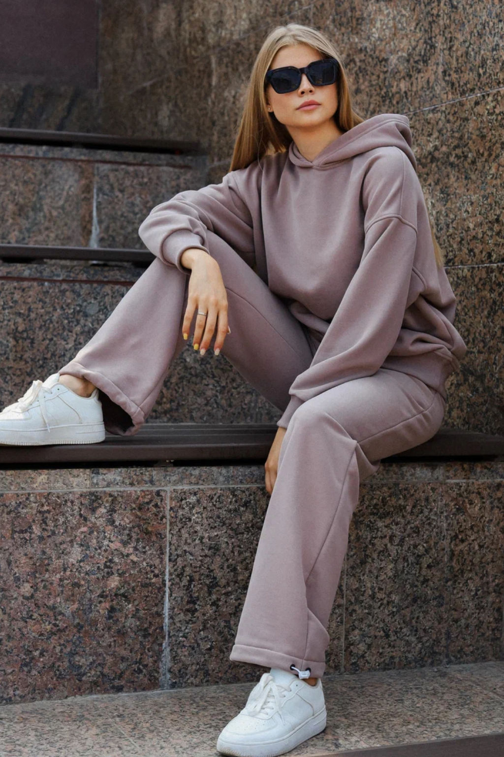 Свитшот с замком овер женский, тауп - Inzibe фото 3