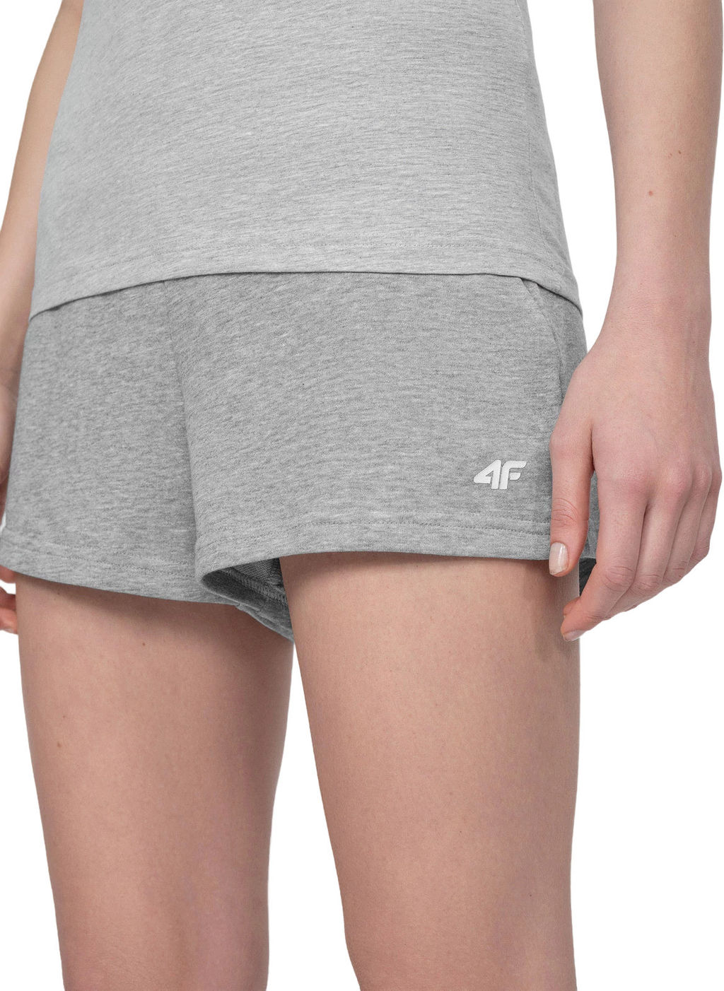 Шорты женские