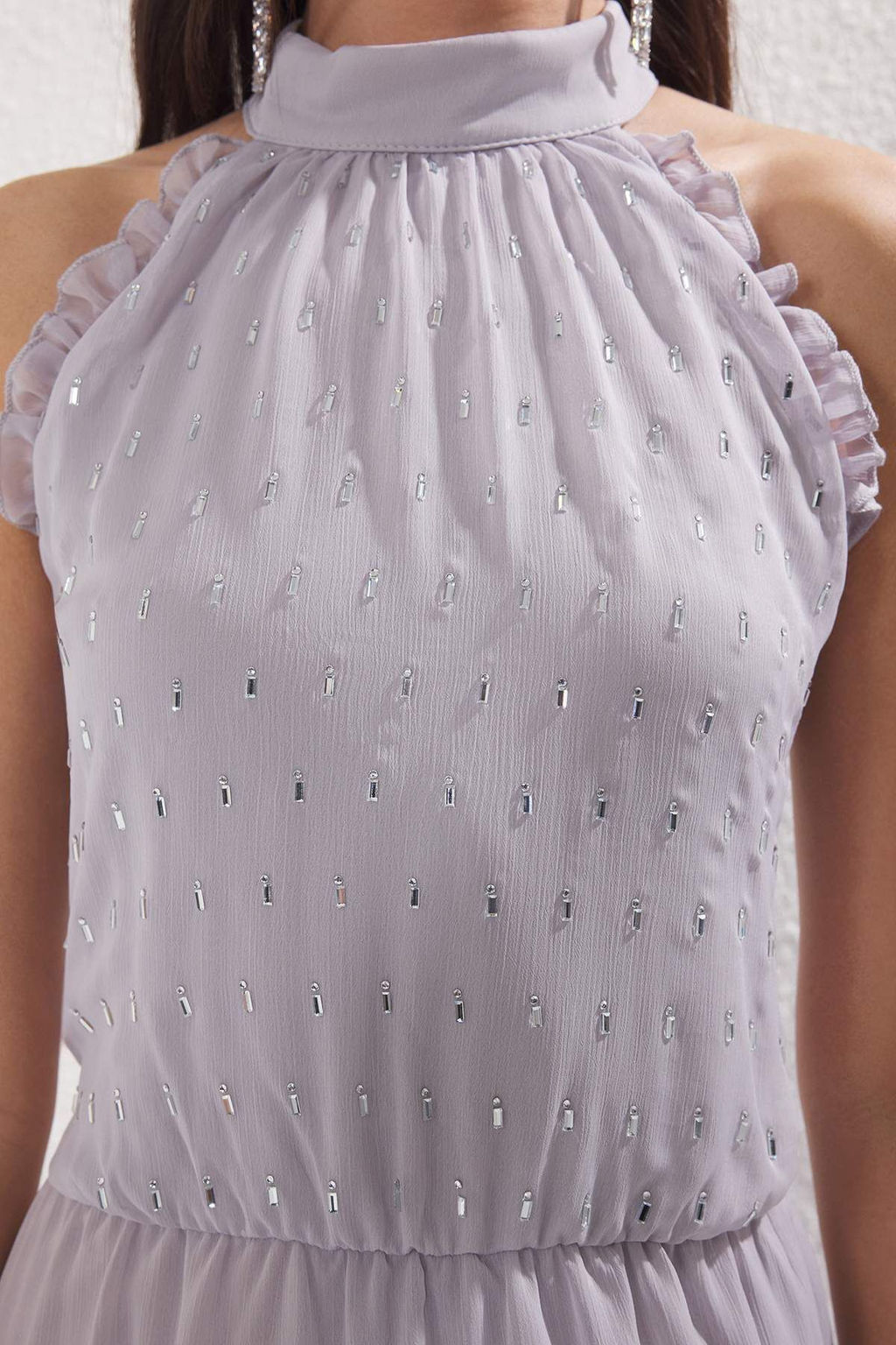 Trendyolmilla Gri Tas Isleme Detayl? Etekleri Volanl? Dokuma Maxi Abiye & Mezuniyet Elbisesi TPRSS25EL00295  фото 3