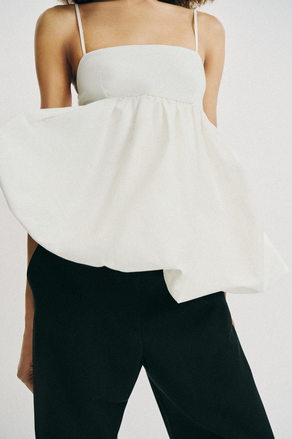 TOP TIRANTES GLOBO / Blanco roto - Zara фото 3
