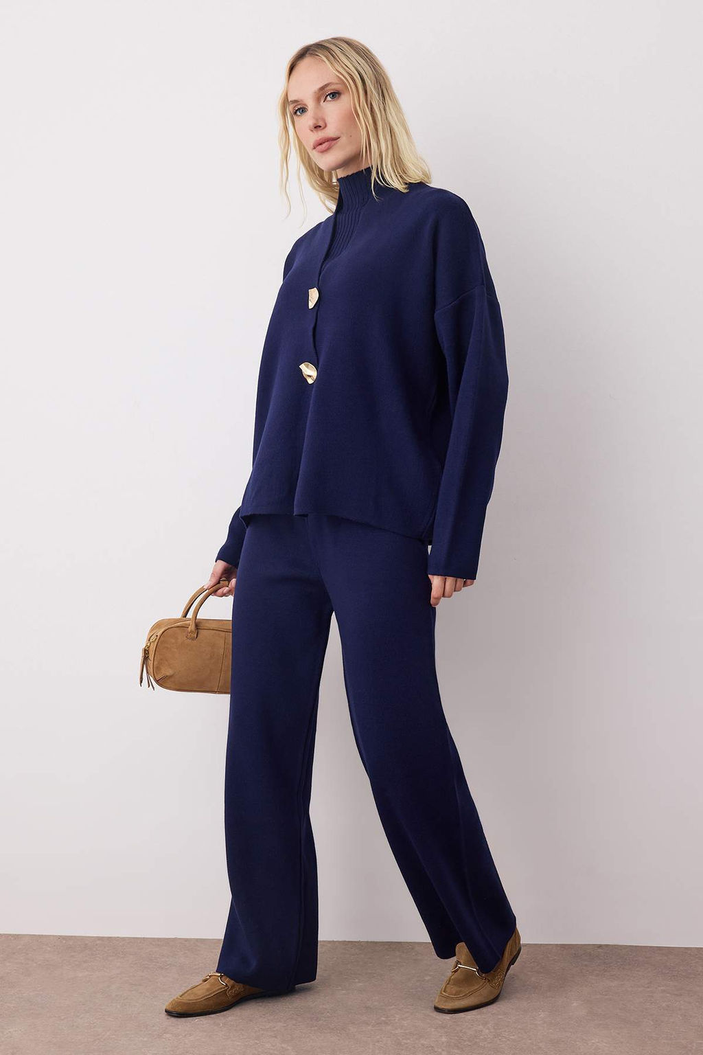 Bej Aksesuar Detayl? 3lu H?rka-Bluz-Pantolon Triko Tak?m TWOAW26AU00049 - Trendyolmilla фото 5