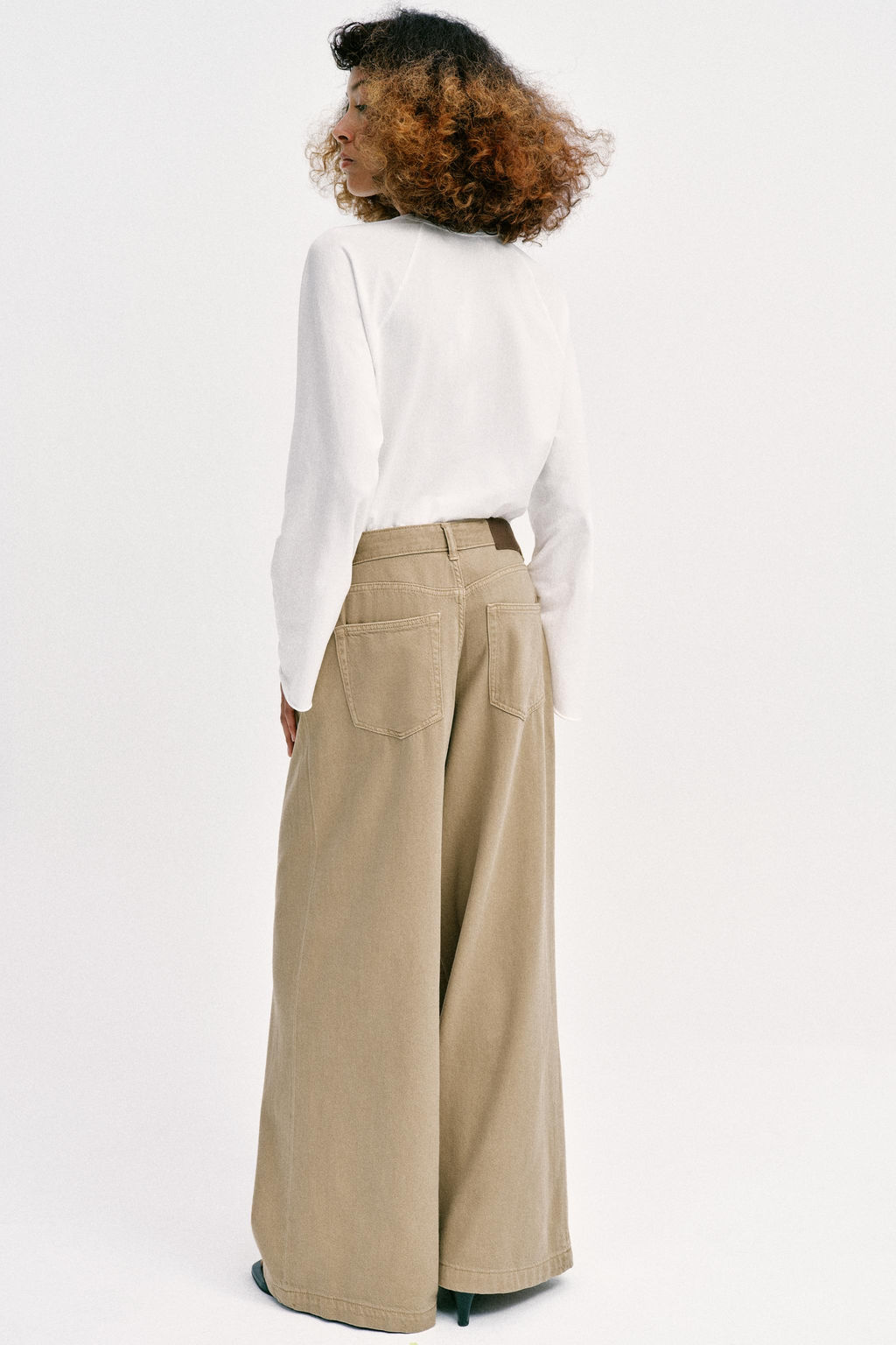 JEANS Z1975 WIDE LEG TIRO ALTO PINZAS / Arena - Zara фото 6