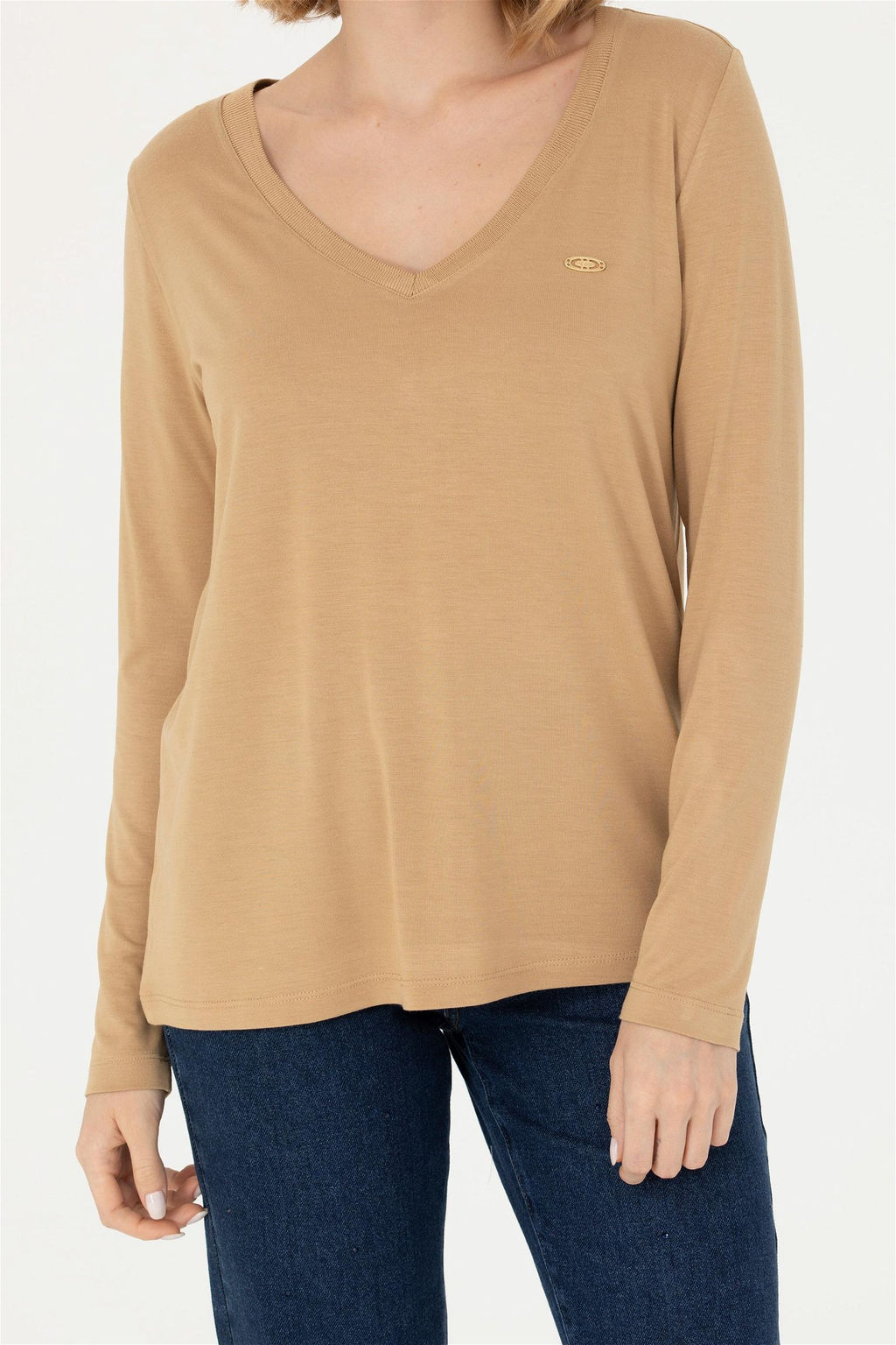 Женский свитшот песочного цвета с v-образным вырезом Неожиданная скидка в корзине - U.s. polo assn фото 6
