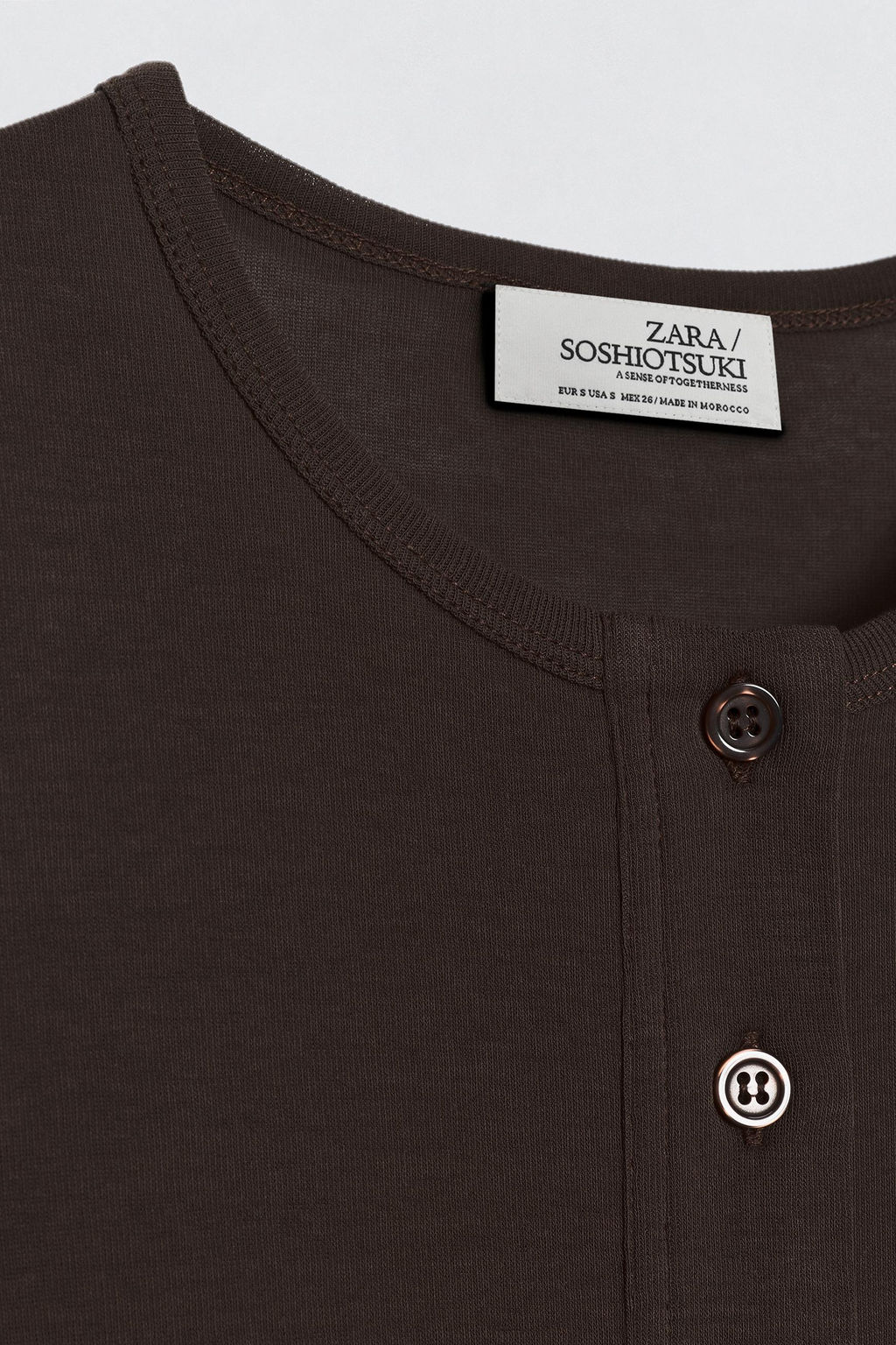 CAMISETA CUELLO PANADERO SOSHIOTSUKI X ZARA / Marr?n