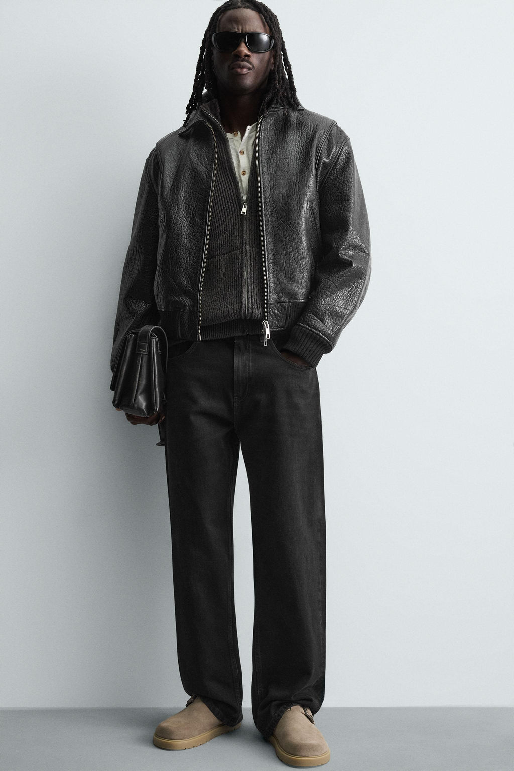 LEATHER BUCKLE CLOGS