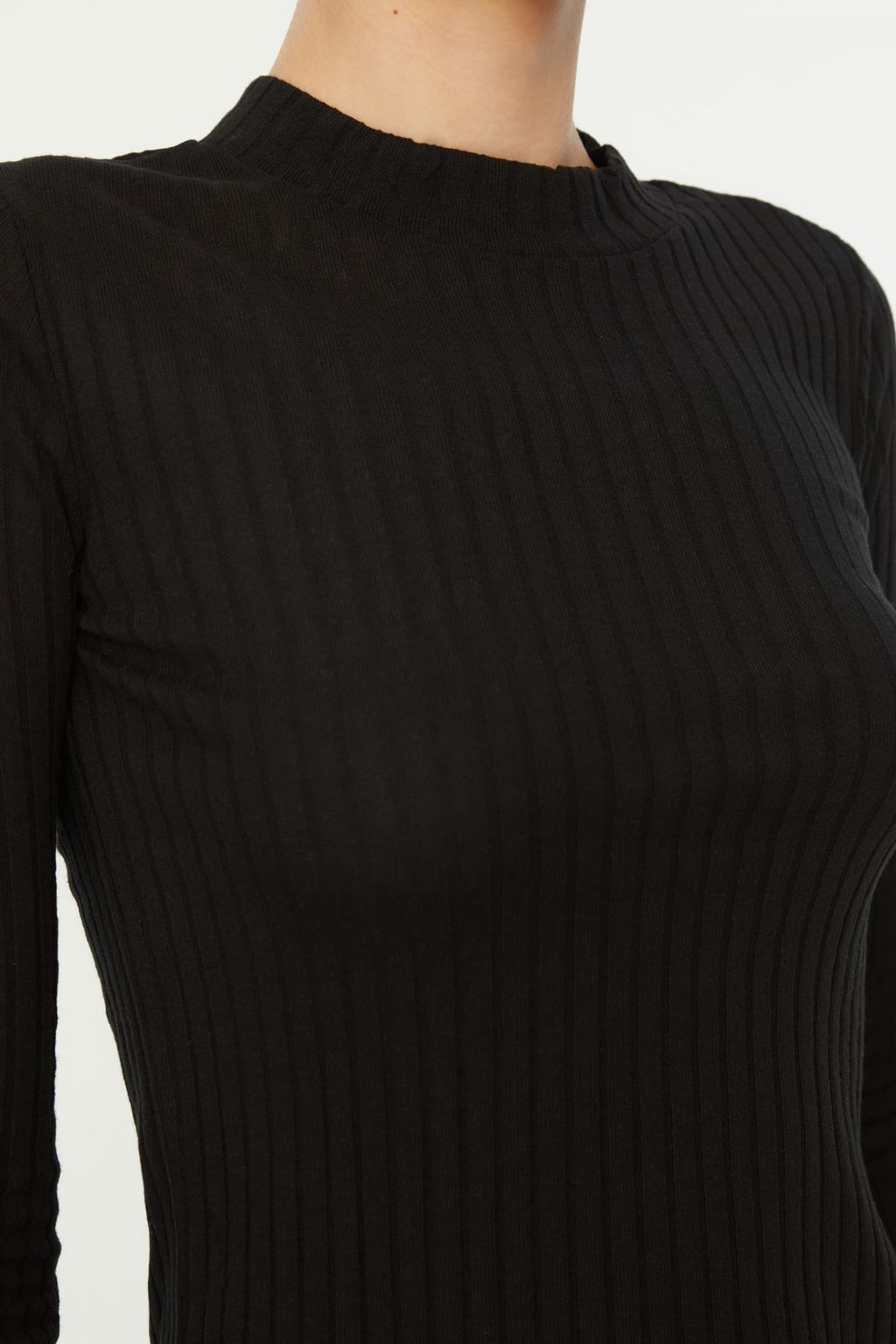 Siyah Dik Yaka Fitilli Esnek Fitted/Vucuda Oturan Orme Bluz TWOAW20BZ0200