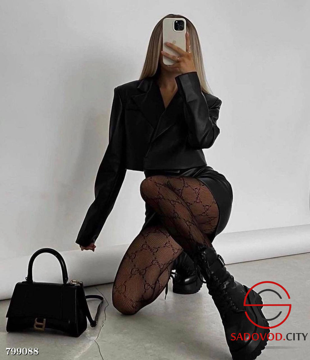 костюм двойка укороченный пиджак с мини юбкой в классическом стиле - Bruno фото 3