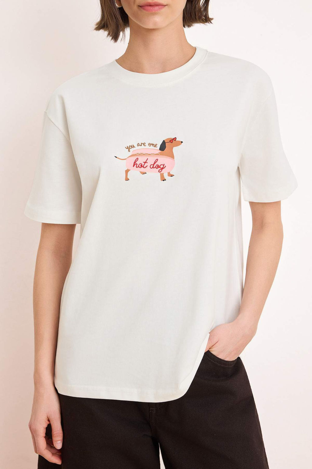 Ekru Bask?l? Oversize/Genis Kal?p K?sa Kollu %100 Pamuk Orme T-Shirt TWOSS26TS00123 - Trendyolmilla фото 3