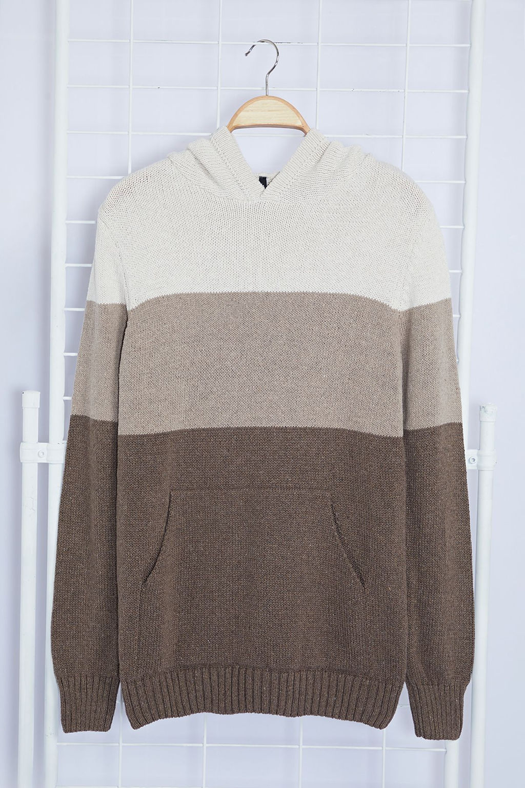 Ekru Regular Yunlu Kapusonlu Renk Bloklu Triko Kazak TMNAW22KZ0822