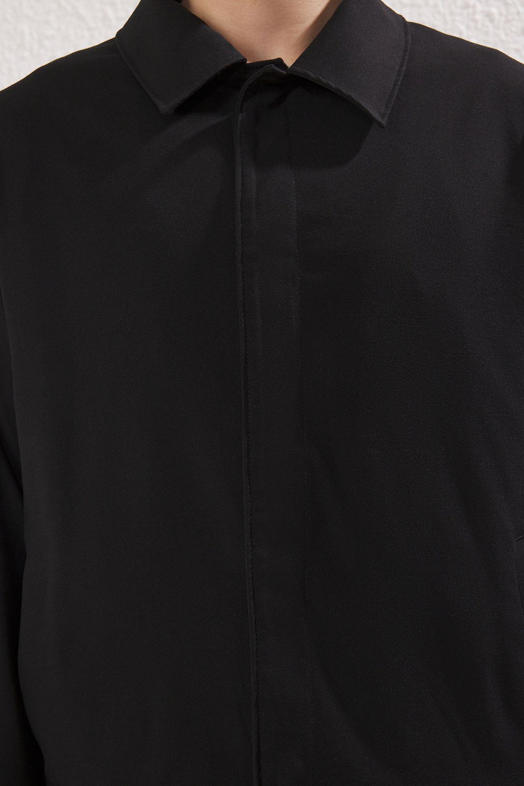 Siyah Regular Fit Mevsimlik Ceket TMNSS25CE00000