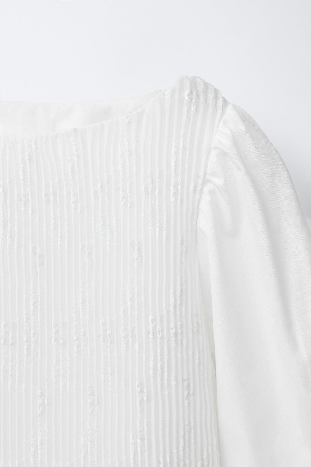 TOP PLISADA PUNTILLA / Blanco - Zara фото 3