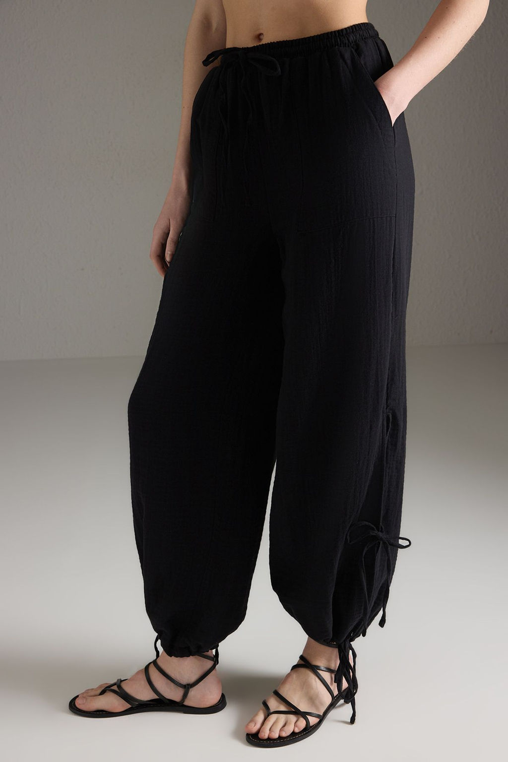 Trendyolmilla Tas Dokuma Baglama Detayl? 100% Pamuk Plaj Pantolon TBESS25PL00008  фото 7
