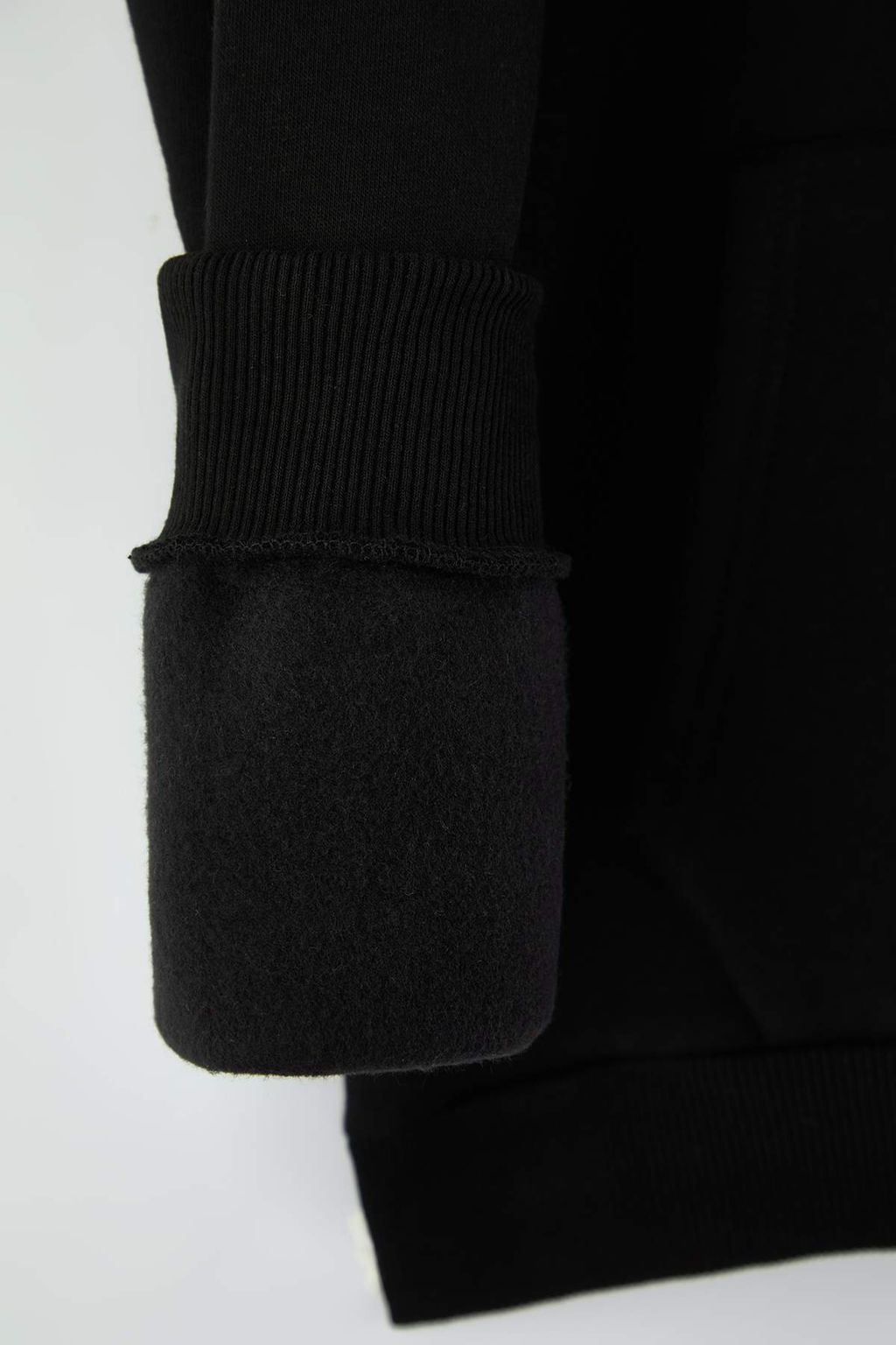 Siyah Yeni Oversize/Genis Kesim Nak?sl? Kal?n Ici Polarl? Sweatshirt TMNAW26SW00032 - Trendyolmilla фото 3