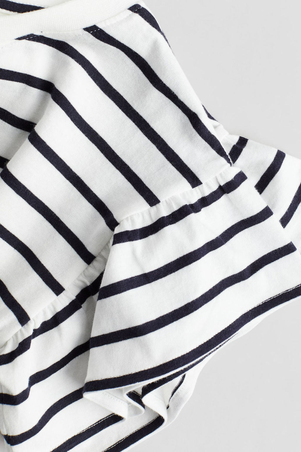 Camiseta de punto con manga de volantes - H&m фото 6