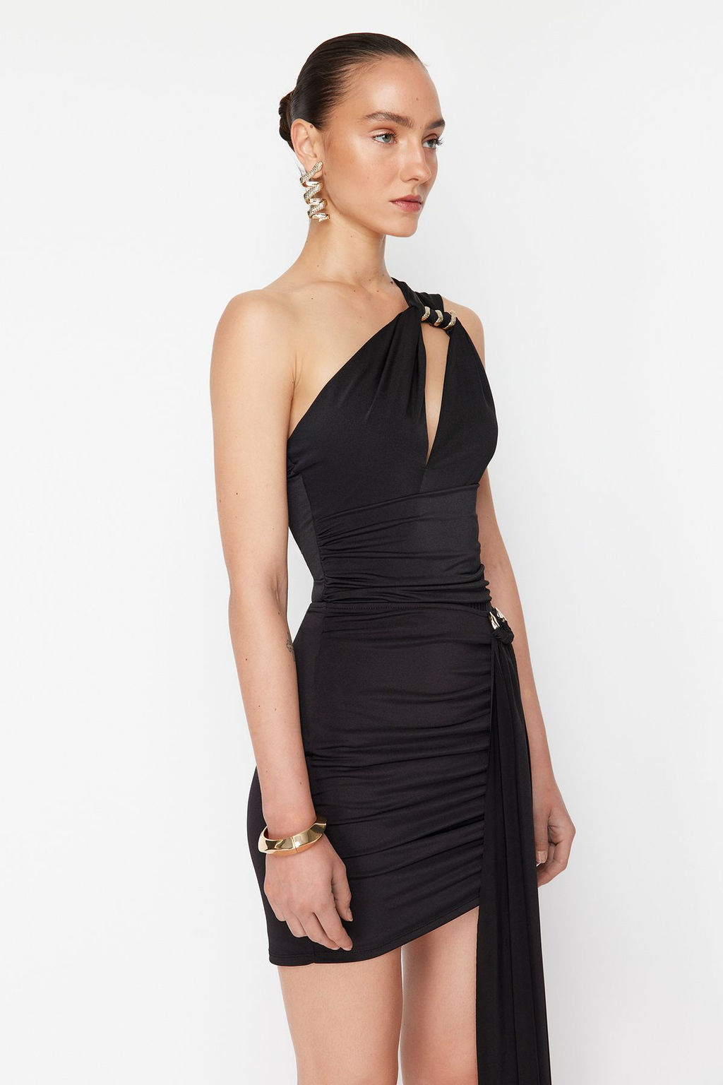 TRENDYOLMILLA X Zeynep Tosun Siyah Pencere Detayl? Orme Y?lan Aksesuarl? Body TCLSS24BD00003  фото 3