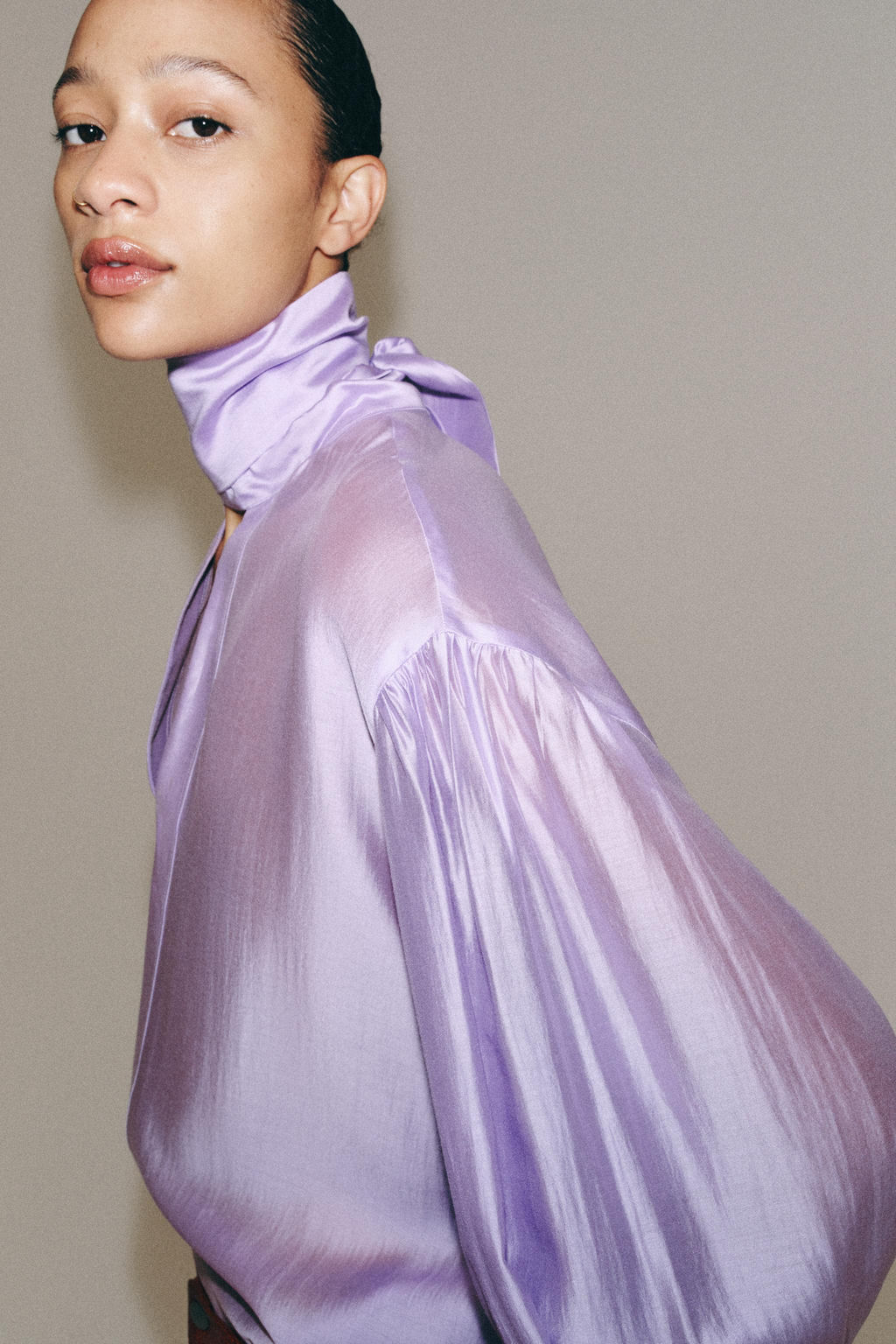 CAMISA SATINADA LAZADAS ZW COLLECTION / Morado