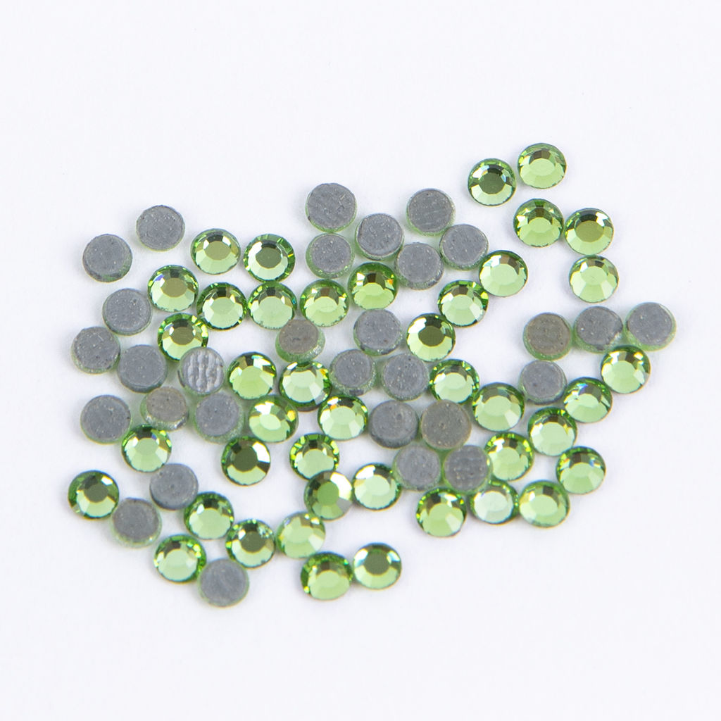 Страз клеевой Zlatka ZRTG-0872 SS08 цветные 2.4 мм стекло 5 x 72 шт в пакете с картонным еврослотом №11 салатовый (Peridot)