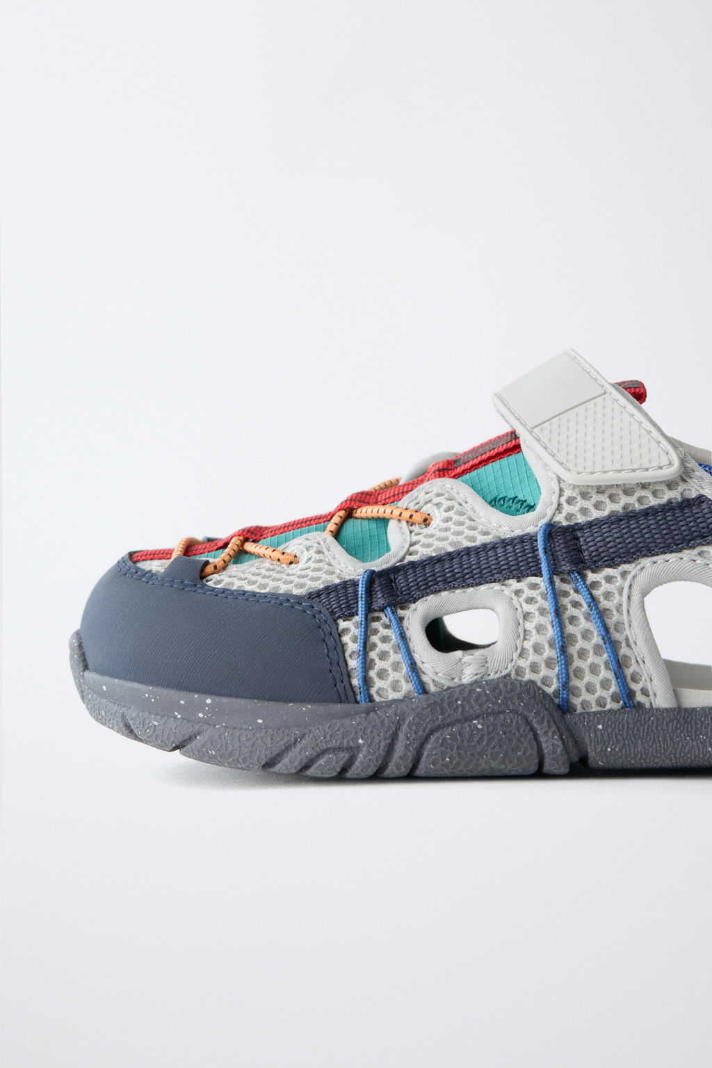DEPORTIVO BAREFOOT ABERTURAS / Multicolor - Zara фото 4