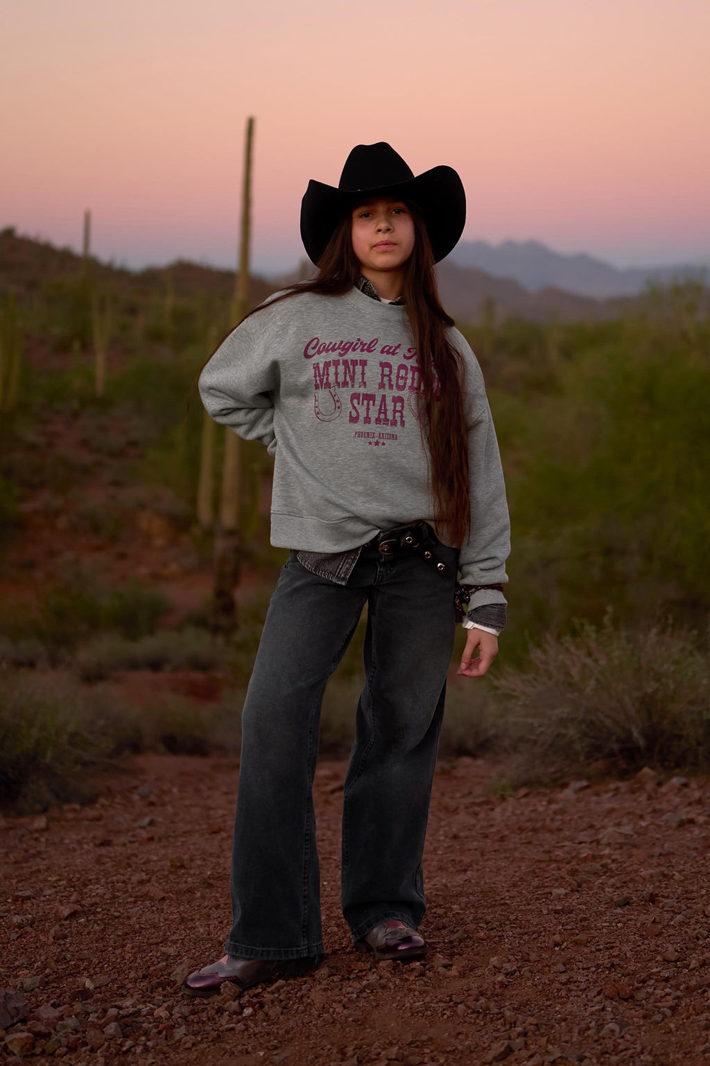 COWGIRL SLOGAN SWEATSHIRT