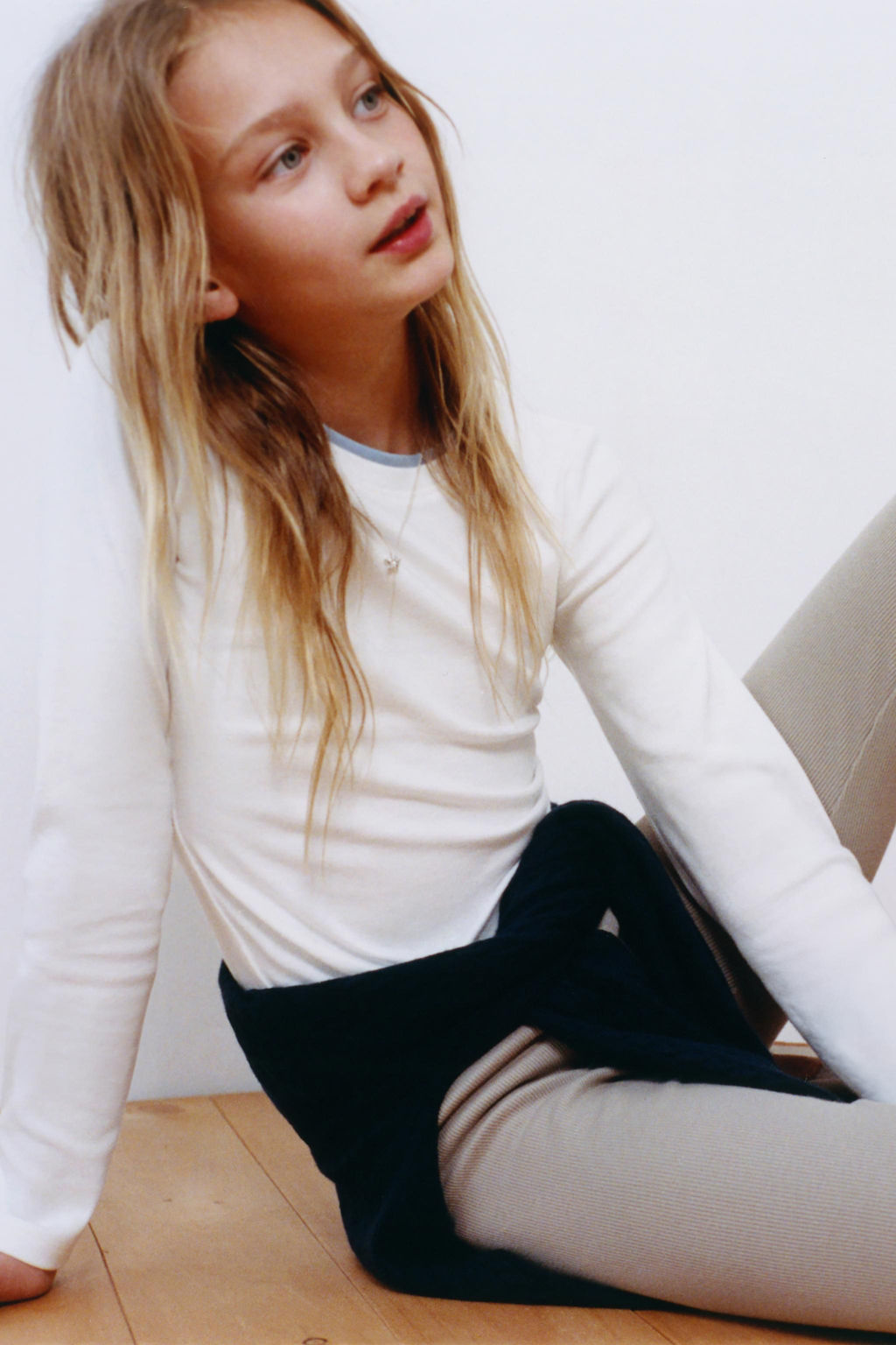 LEGGING RIB CON MODAL ETIQUETA / Gris topo