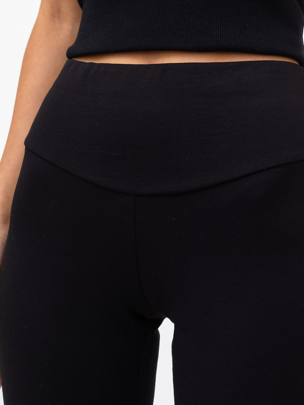 БРЮКИ ЖЕНСКИЕ черный 382345 - Mark formelle фото 4