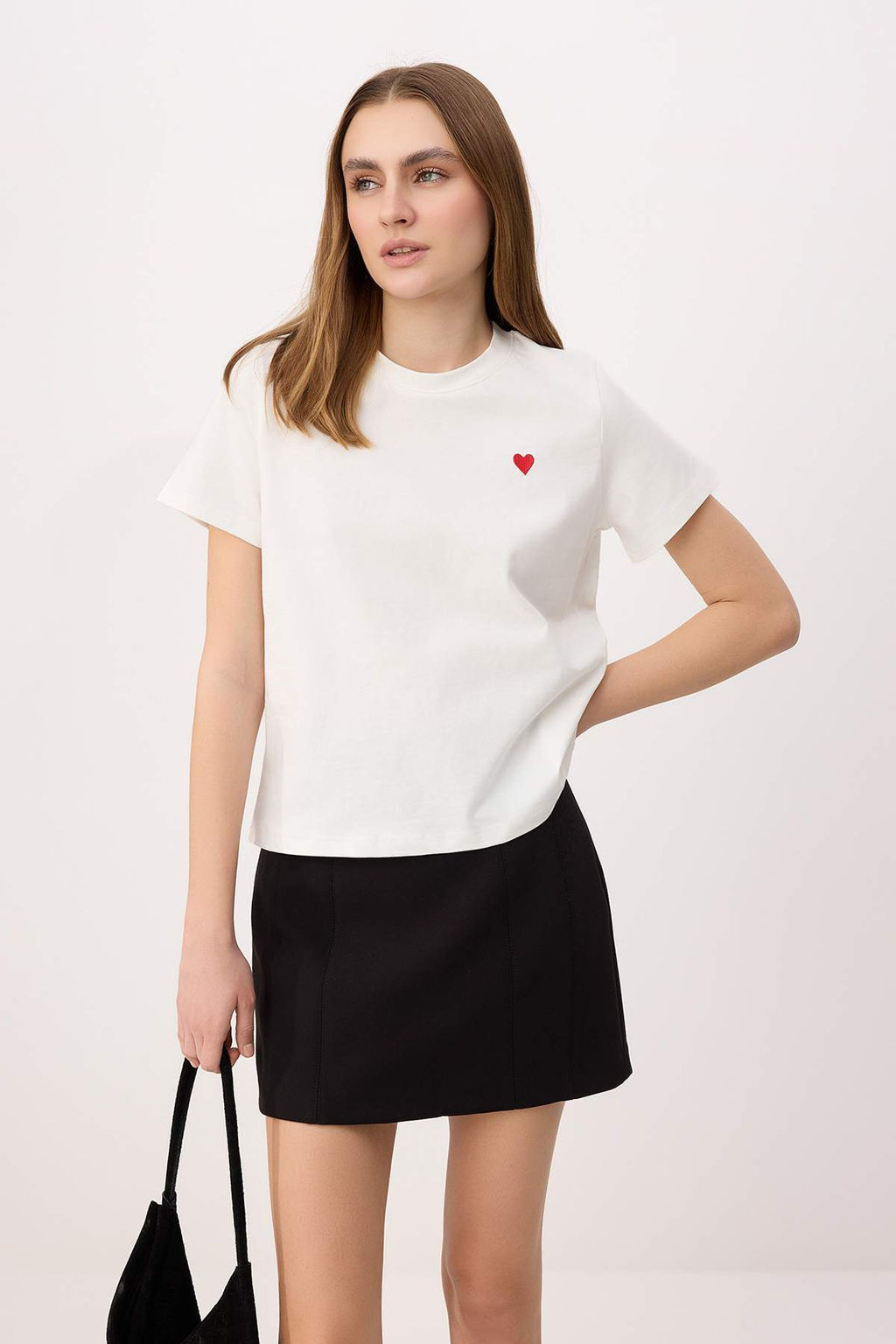 Sar? Regular/Normal Kal?p K?sa Kollu Nak?sl? Tok %100 Pamuk Orme T-shirt TWOSS26TS00232 - Trendyolmilla фото 5